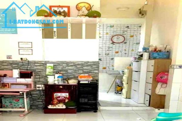 Bán nhà 1 sẹc, Bùi Thế Mỹ, Tân Bình, 3m x 8m, 24.4 m², sát Tân Bình - Giá 3.3 tỷ TL