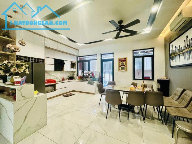 BÁN NHÀ SIÊU HOT - PHỐ ĐÔNG VILLAGE QUẬN 2,DTSD 360M2,GIÁ 16.5 TỶ nhà hoàn thiện full nội - 2