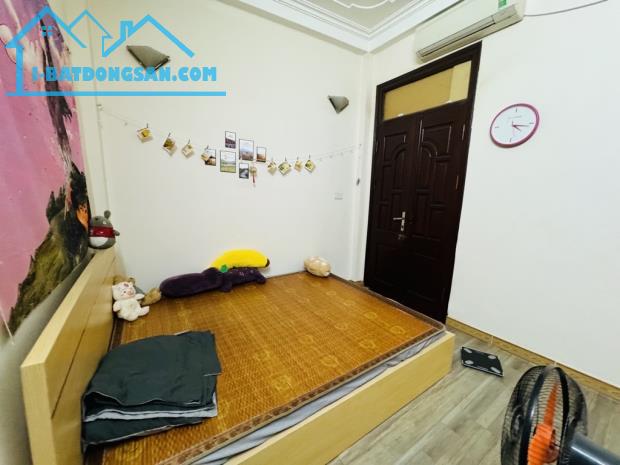 Bán nhà Quan Nhân, ngõ 144, 36m2, 5 tầng, hai thoáng trước sau, gần hồ, chỉ 6,75 tỷ - 2
