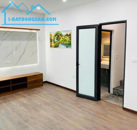 Bán nhà Hoàng Mai, lô góc dân xây, thoáng, gần phố, 30m2, 5 tầng, nhỉnh 5 tỷ - 2