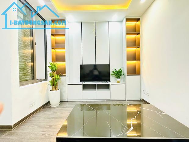 Bán nhà trong ngõ phố Đại Từ, 32m2, 5 tầng - 2