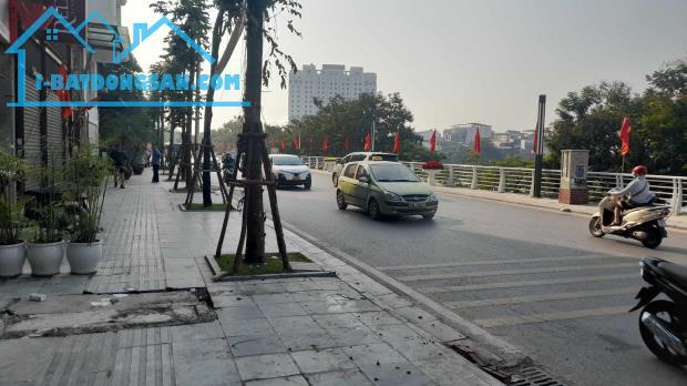 Bán Nhà Phố Xuân Diệu Quận Tây Hồ 120m6T VIEW Hồ 14,3 Tỷ Xuân Diệu. - 5