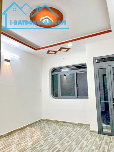 Bán nhà mới 2 lầu hẻm 184 Âu Dương Lân Phường 3 Quận 8 - 3