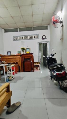 Hót bán nhanh trước tết 80m2 đường rộng 8m có vỉa hè 2m mặt sau đường lớn lã Xuân oai - 1