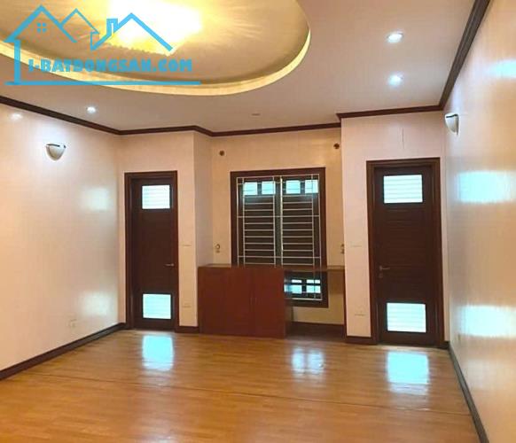 PHÂN LÔ HOÀNG QUỐC VIỆT, 2 MẶT NGÕ ÔTÔ KINH DOANH, VÀI BƯỚC CHÂN RA PHỐ, 58M2 NHỈNH 16 TỶ - 2