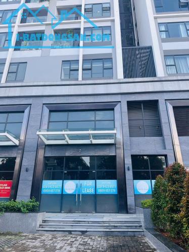 BÁN SHOPHOUSE NỘI KHU GIÁ TỐT NHẤT PHÚ MỸ HƯNG. MUA TT CDT.LS 0%. PKD 0901323786