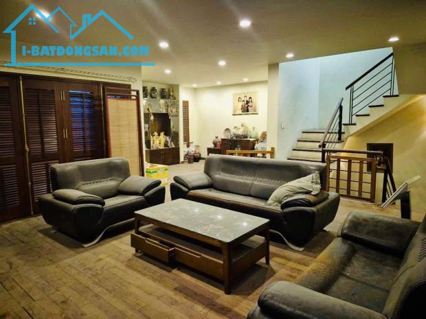 Bán nhà phố Võ Thị Sáu, Hai Bà Trưng, phân lô, ô tô tránh, view hồ 4 tầng 130 m2 giá 45 tỷ - 4