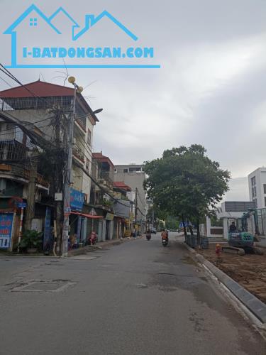 Bán Nhà 1 Tầng, Diện Tích 80M2, 4.5m MT, Mặt Ngõ 99 Đức Giang, Kinh Doanh Tốt,  Vỉa hè.