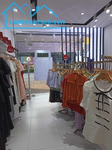 Bán Nhà 1 Tầng, Diện Tích 80M2, 4.5m MT, Mặt Ngõ 99 Đức Giang, Kinh Doanh Tốt,  Vỉa hè. - 2