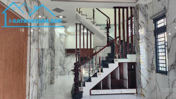 BÁN NHÀ LÊ THỊ RIÊNG Q12, 70M2, 4 TẦNG, HẺM XE TẢI, MỚI, ĐẸP, Ở NGAY, 6.x tỷ - 1