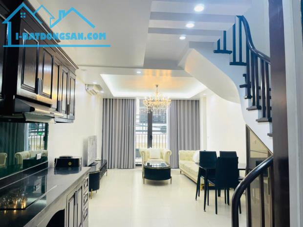 BÁN NHÀ NGÕ  Ô TÔ TRÁNH NHAU, NHUỆ GIANG, HÀ ĐÔNG – 45M², 5 TẦNG, CÓ GARA OTO, GIÁ 11,3 TỶ