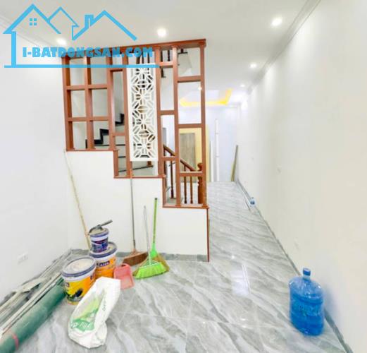 Bán nhà Hoàng Mai, nhà đep, full công năng, 38m2, 3 tầng nhỉnh 4 tỷ - 1