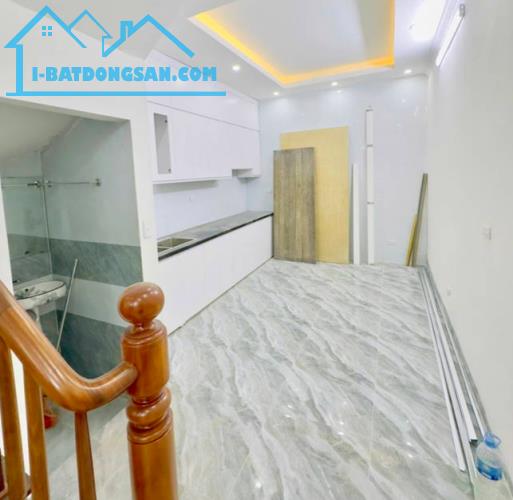 Bán nhà Hoàng Mai, nhà đep, full công năng, 38m2, 3 tầng nhỉnh 4 tỷ - 2