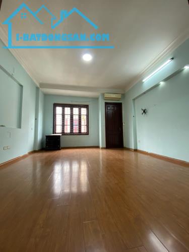 BÁN NHÀ KHU LÃNG YÊN, Ở LUÔN,NGÕ THÔNG, DÂN XÂY, 15M RA PHỐ, 60M2 GIÁ CHỈ 9 TỶ - 2