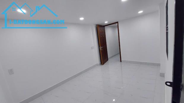 bán nhà quận 1 nguyễn đình chiểu, phường đa kao. dt: 2,8 x 7,65m, 2 lầu - 3