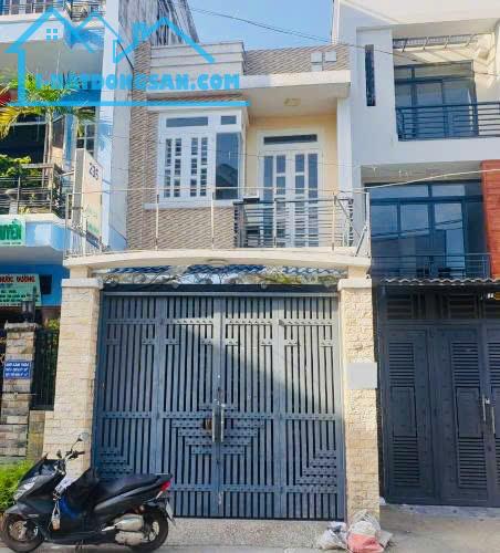 Bán nhà mặt tiền kinh doanh đường Võ thành Trang P11- DT 4.2 x 23m- Giá 11.5 Tỷ TL