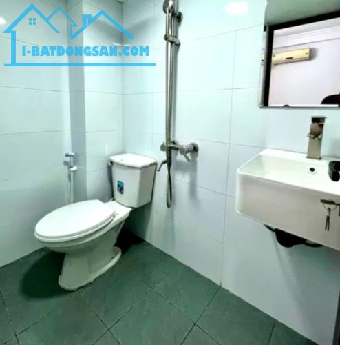 Chính chủ cần bán căn 20m2, 4 tầng, sổ riêng, hót hít Hai Bà Trưng nhỉnh 3 tỷ - 3