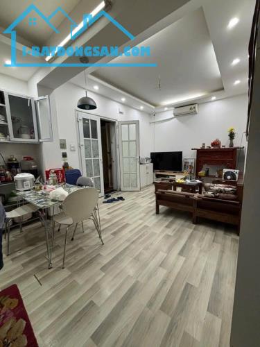 BÁN NHÀ TẬP THỂ KIM MÃ, GIẢNG VÕ, 70 M2 (35 m2 sổ), 3 NGỦ, 2 THOÁNG, 3.55TỶ. - 2