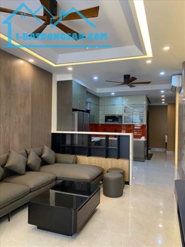 BÁN NHÀ PHỐ VĨNH PHÚC - PHÂN LÔ LIỀN KỀ - 6 TẦNG MỚI ĐẸP 100% - GIÁ 23 TỶ - 1