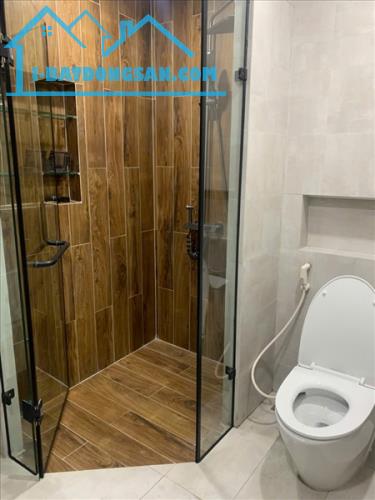 BÁN NHÀ PHỐ VĨNH PHÚC - PHÂN LÔ LIỀN KỀ - 6 TẦNG MỚI ĐẸP 100% - GIÁ 23 TỶ - 4