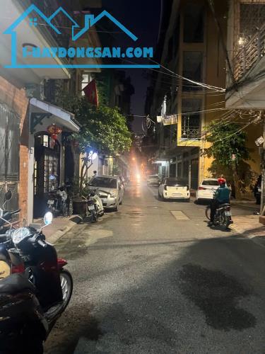 Trung tâm Ngọc Lâm, ngõ thông, ô tô tránh - 46m², 4 tầng - Chào 13.5 tỷ.
