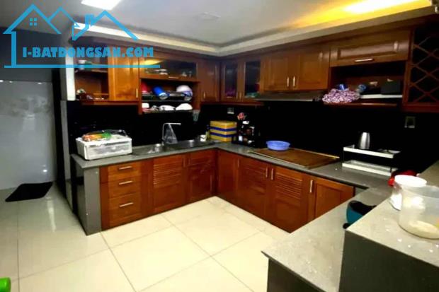 Bán nhà hẻm xe hơi, Lý Tuệ, Tân Phú, 4m x 16m, 64m², đang cho thuê - Giá 7.5 tỷ TL