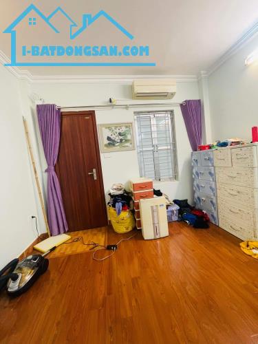 Bán nhà ngõ 21 Yên Xá, thông ra KĐT Văn Quán, 33m2 x 4.5 tầng, 5 tỷ