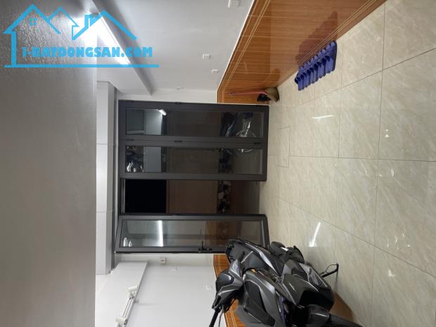 Bán nhà đẹp Ngọc Thuỵ - Long Biên – O tô tránh – Gần chợ, công viên, 35m2 nhỉnh 7 tỷ - 4