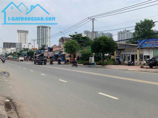 Bán nhà mặt tiền 1521 Huỳnh Tấn Phát, Phường Phú Mỹ, Quận 7 DT 35 x 50m gần 1.500m2 35 tỷ - 2