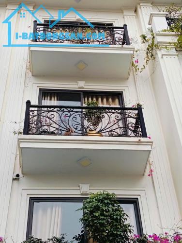 CỰC HIẾM🏡BÁN NHÀ DÂN XÂY TƯ ĐÌNH - LONG BIÊN, 40M², GẦN Ô TÔ TRÁNH, ĐẸP LONG LANH, NHỈNH