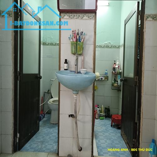 Bán nhà riêng chưa đến 40 tr/m2_ Đường Tây Hòa, Quận 9 _ Trệt 4 pn _ 120 m2 ( 8 x 15 ) _ S - 2