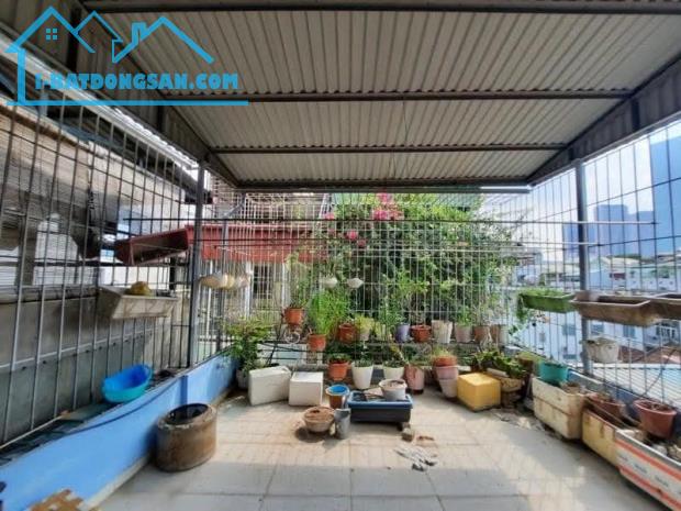 BÁN NHÀ THINH HÀO ĐỐNG ĐA ( Tôn Đức Thắng) 20/25 M  4  TẦNG   GIÁ  2.88 tỷ - 3