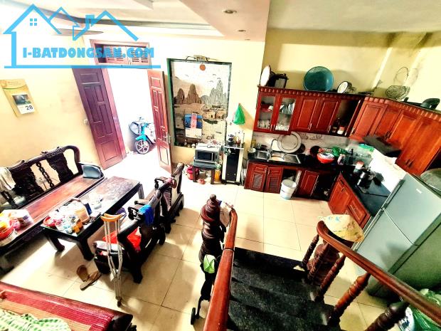 Bán Nhà Khương Đình, Thanh Xuân, 46m2, 5 Tầng, 40m Ra Phố, Thoáng 2 Mặt