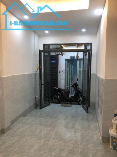 TRƯỜNG SA- TÂN BÌNH - 45M² - NHÀ 3 TẦNG - BTCT - HẺM THÔNG THOÁNG - NHỈNH 5 TỶ.