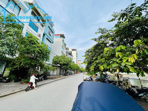 Bán nhà mặt Phố Hạ Đình, Thanh Xuân. DT: 47,8m. MT: 5m. Giá: 13.8 tỷ. VIEW HỒ, kinh doanh - 1