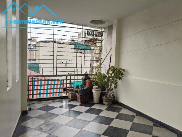 Bán nhà mặt phố Lê Trọng Tấn, quận Thanh Xuân, 54m2 x 5 tầng vỉa hè to 19 tỷ 5 !! - 1