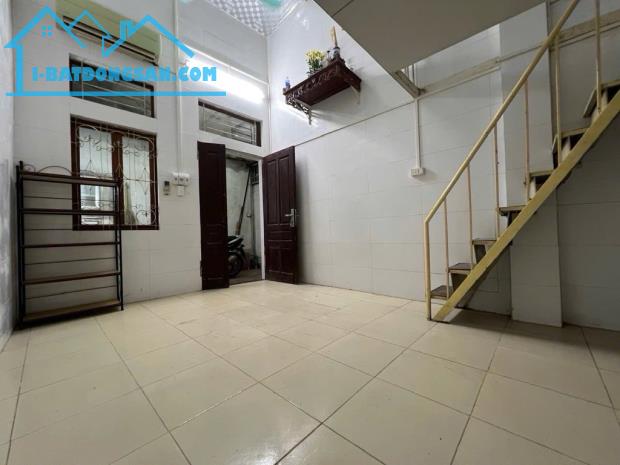 # Bán đất tặng nhà cấp 4,Dt : 38m² Mt :4,5m SĐCC không quy hoạch 2,9 tỷ