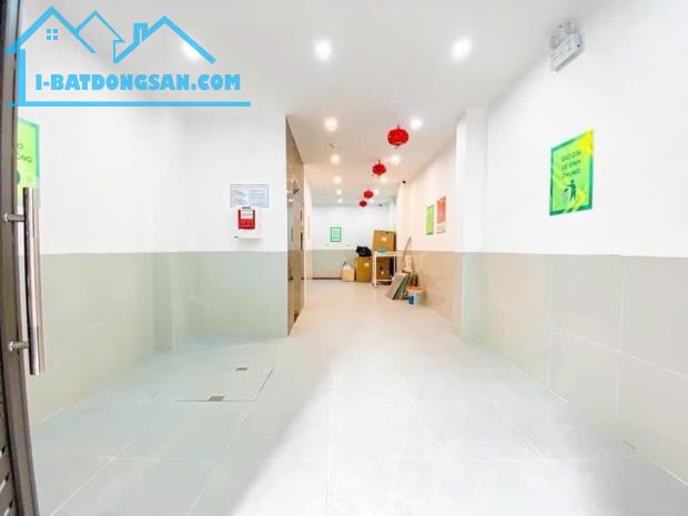 Bán nhà Cổ Linh, Long Biên, Hà Nội - Diện tích 45m², 5 tầng, ô tô tránh