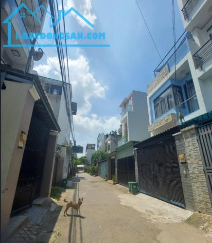 BÁN NHÀ HẺM XE HƠI 6M - LÒ LU, 68M2 (4X17), 3 TẦNG, TRƯỜNG THẠNH, QUẬN 9