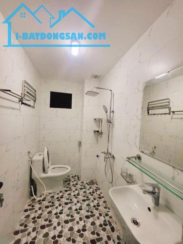 Ngọc Thụy Long Biên 52m 4 tầng 7.2 tỷ . Phân lô , ôtô đỗ cửa lh 0979744361 - 4