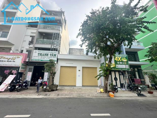 Bán nhà MT Hiền Vương , Tân Phú - DT : 7.6x20m - Cấp 4 mới - Giá : 21.5 tỷ TL - 4
