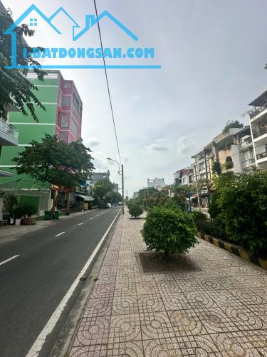 Bán nhà MT Hiền Vương , Tân Phú - DT : 7.6x20m - Cấp 4 mới - Giá : 21.5 tỷ TL - 3
