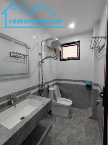 Mỗ Lao, Hà Đông. 38m2, 4 tầng nhà đẹp, giá chỉ 7.7 tỷ, gần ô tô