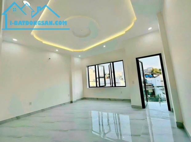 Bán Nhà 1 Trệt 1 Lầu, hẻm Nhà Thờ Bình Hải P.Tân Tiến gần gần Chợ Tân Phong, Quảng Trường