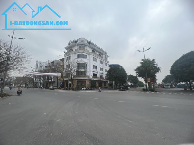 B # án gấp đất bảo long diện tích 100 m mt 5 m 
Giá nhỉnh 1 tỷ 
đằng sau view vườn hoa - 1