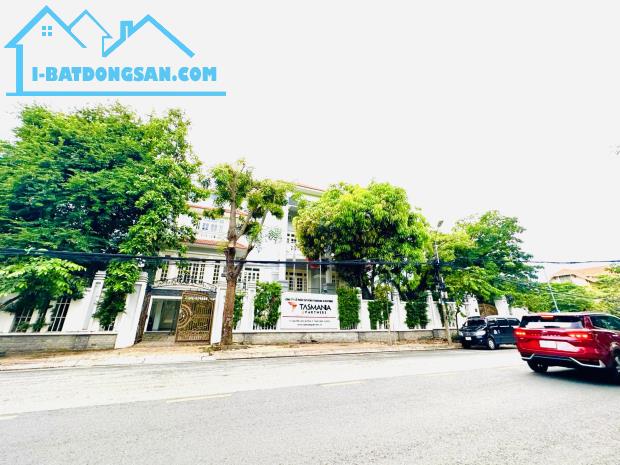 Biệt Thự Mặt Tiền Nguyễn Văn Hưởng Thảo Điền,Q2 DT:739m2(45mx22m) 4 Tầng,Hồ Bơi,Sân Vườn - 3