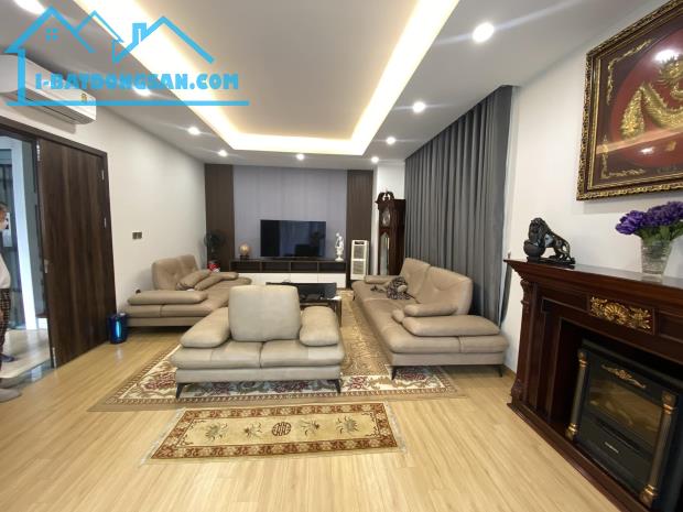 ⚜️ Nhà VIP Hoàng Cầu, Lô góc, Ngõ to như phố, 100m2 5T Thang máy, MT 18m, Chỉ 38 Tỷ ⚜️ - 2