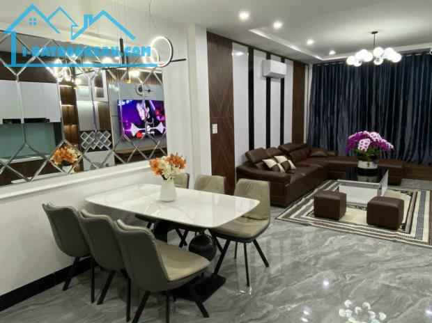 SIÊU PHẨM! PHỐ CỔ LINH, THẠCH BÀN 55M x 7T THANG MÁY, GARA ÔTÔ, FULL ĐỒ. CHỈ NHỈNH 7 TỶ - 4