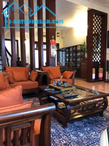 Bán nhà  riêng phố Hào Nam, Đống Đa. Dt  42 m2, 5 Tầng, MT 4m. Thoáng đẹp gần ô tô. - 1