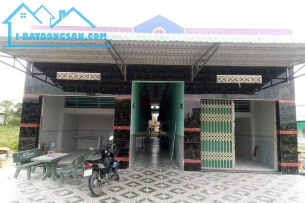 Gia đình tôi cần bán căn nhà trọ 300m2 ngay trung tâm Khu Công Nghiệp Mỹ Phước